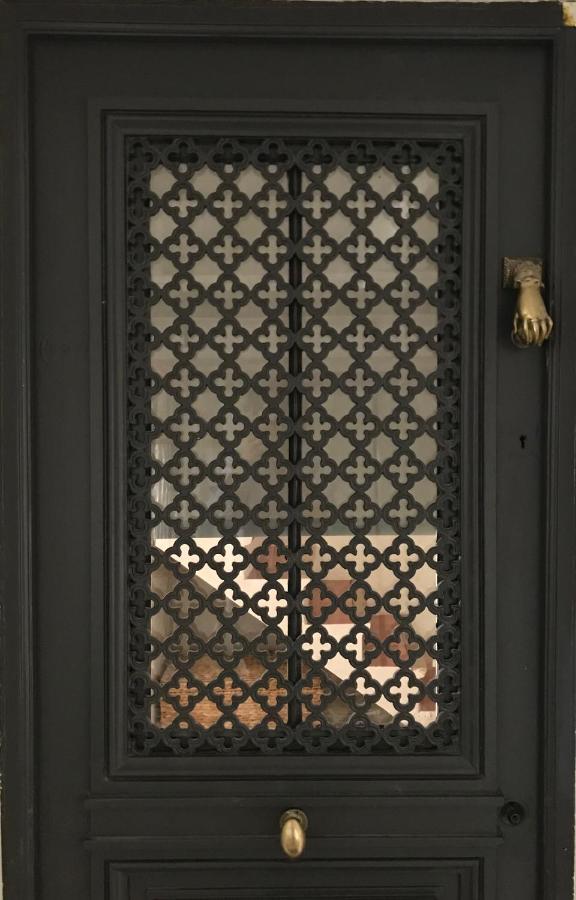 La Portella, Maison De Ville Dans Le Centre Historique Perpignan Exterior foto